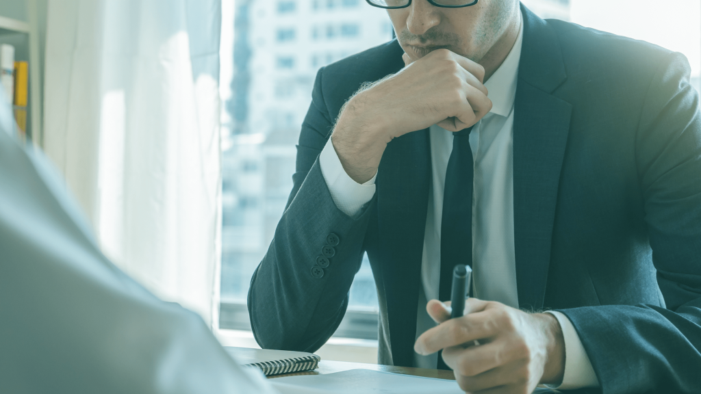 a financial advisor training institute graduate interviewing for a financial advisor position